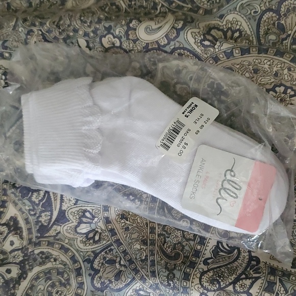 Elli by Capelli Ankle Socks 4 Pair Size 9-2.5 - Picture 2 of 3